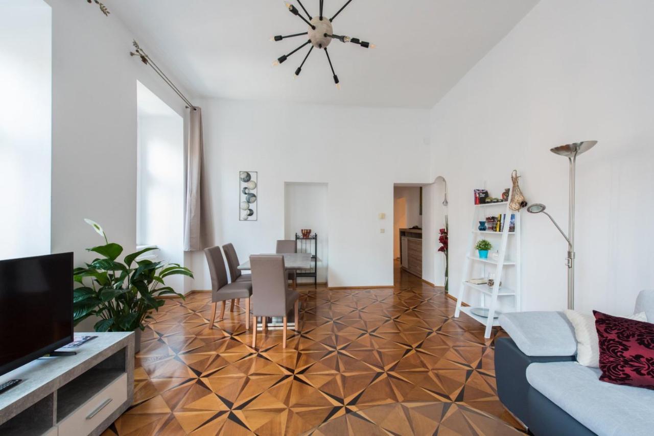 Belvedere Central Apartment Bécs Kültér fotó